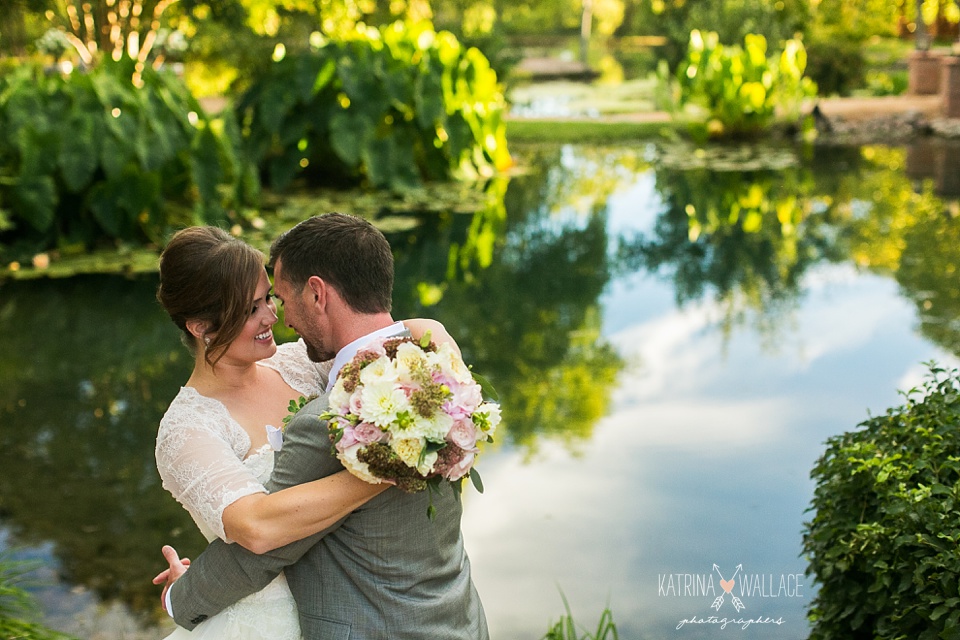 wedding photography at Dancing Apache Lodge