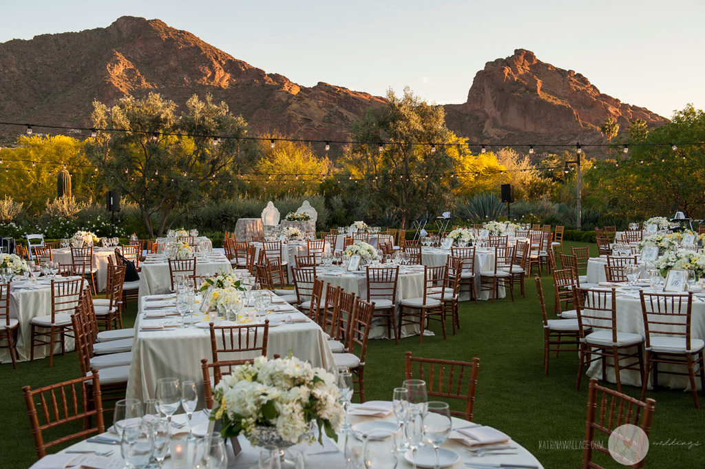 El Chorro dinner reception details in the shadow of Camelback Mountain
