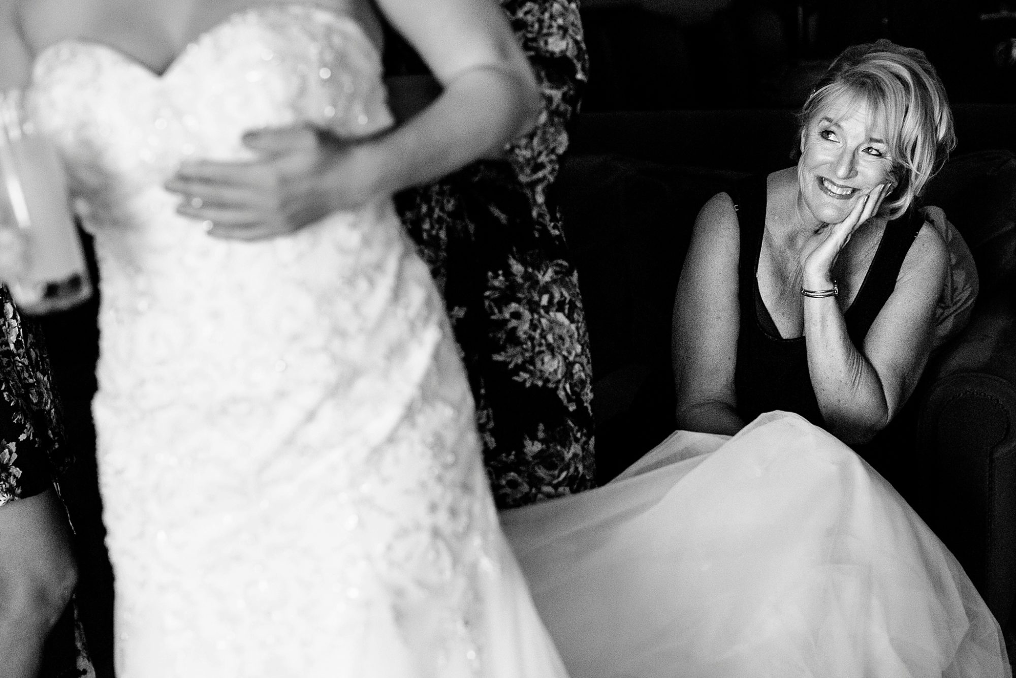 Mom watches her daughter get ready for her wedding at Montelucia in Arizona